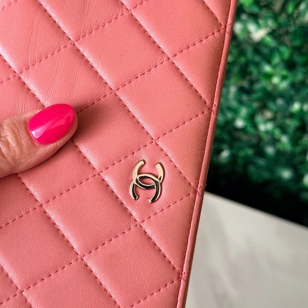 Chanel Pink Quilted Women's Yen Long Wallet Authentic - Picture 9 of 14